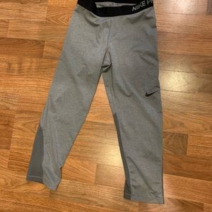 Nike Pro Capri Leggings